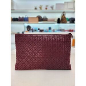 Bottega Veneta Wine Intrecciato Medium Clutch